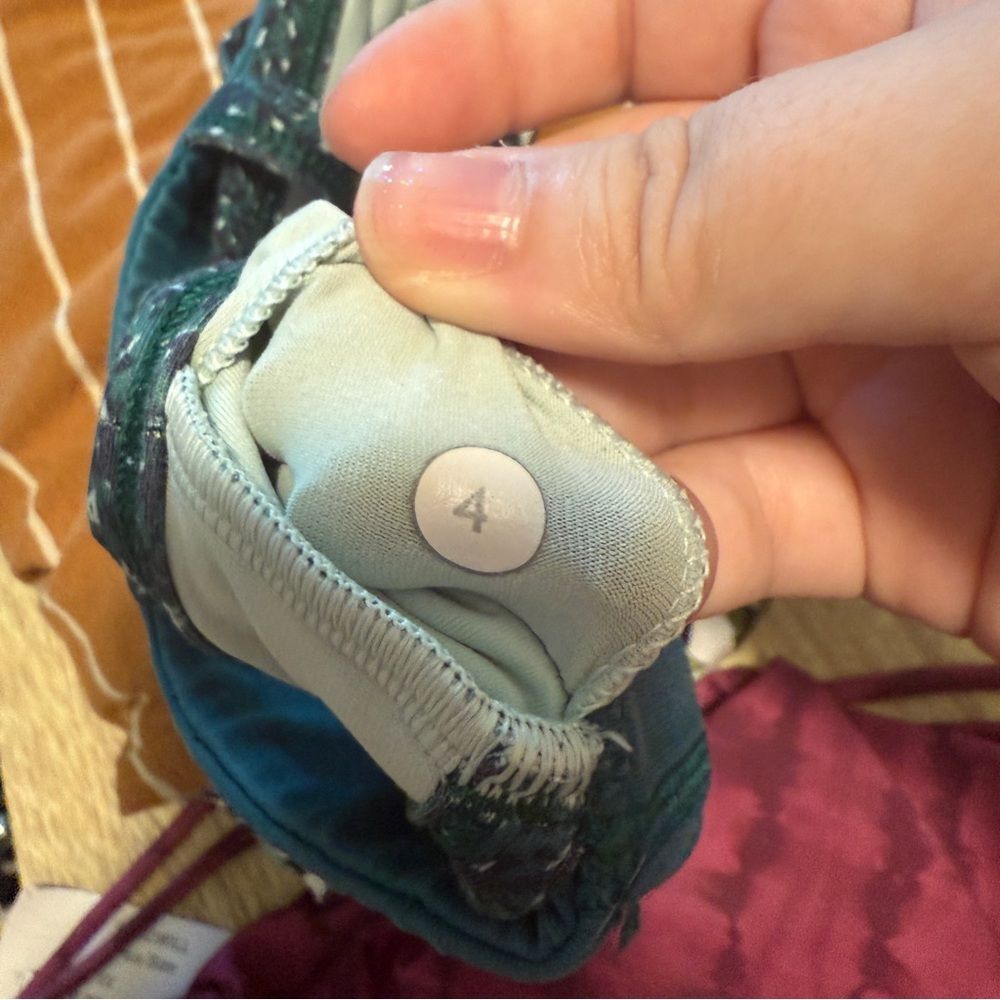 Lululemon Splendour Bra - Flashback Static Seamis… - image 5